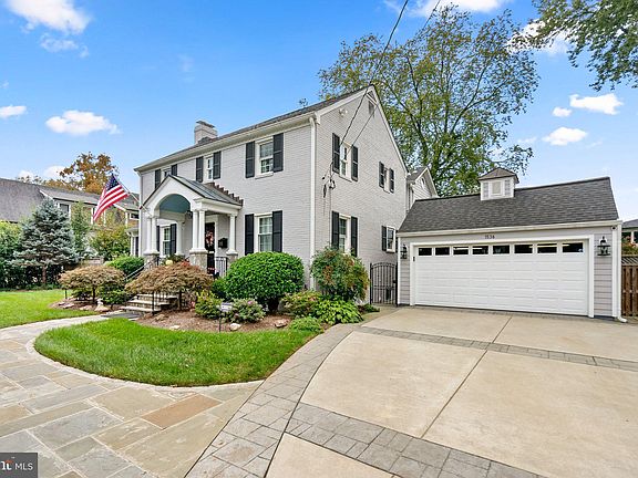 2nd image of 1536 Brookhaven Dr