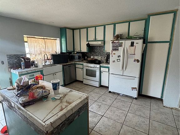 4th image of 1266 W Lorraine Pl