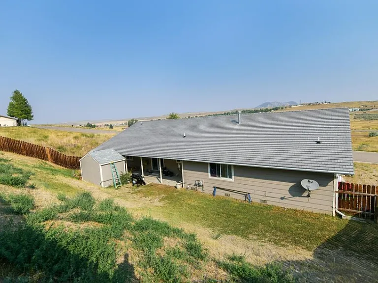 Pine Ridge Dr — Photo 12