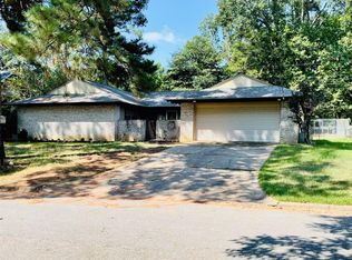 4111 Tara Ln, Nacogdoches, TX 75965