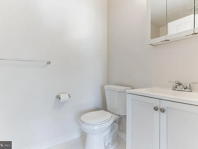 2405 Forest Edge Ct #103 — Photo 26