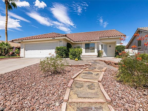 3rd image of 124 Mint Orchard Dr