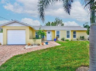 38 Fairview Blvd, Fort Myers Beach, FL 33931