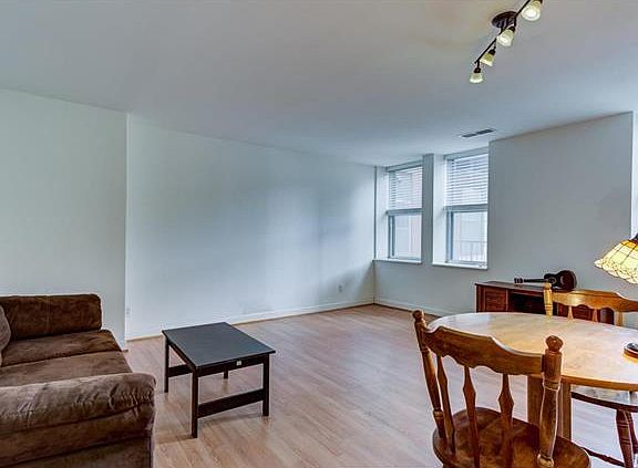 3rd image of 5696 Kingsbury Ave #209