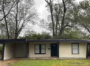 4690 Galveston St, Beaumont, TX 77703