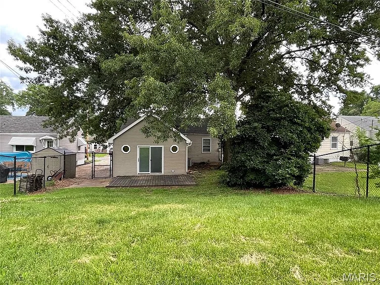 10745 Saint Xavier Ln — Photo 14