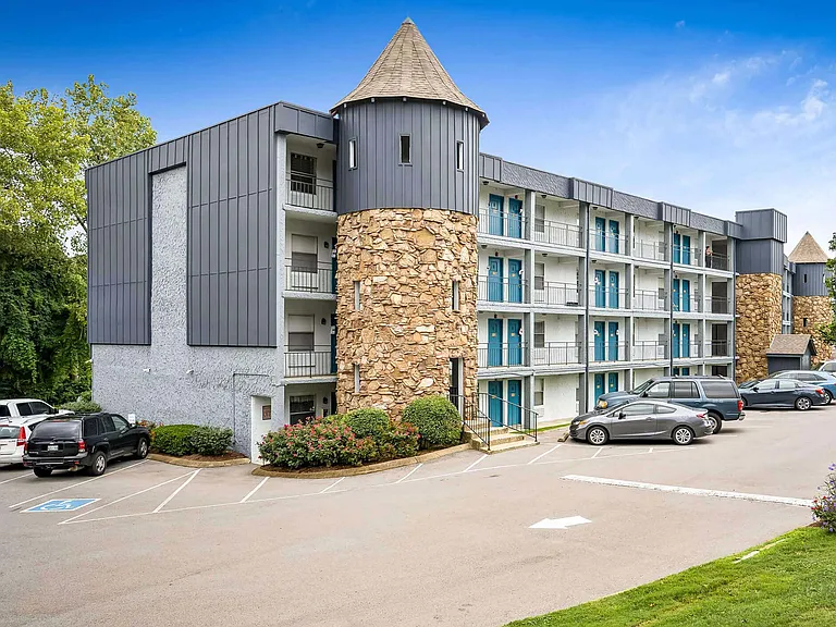 Oakstone Ridge Apartments — Photo 7