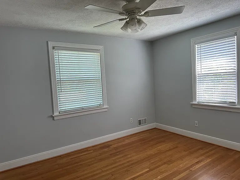 4403 Patterson Ave — Photo 6