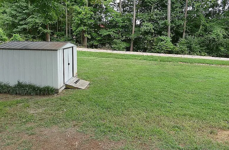 321 Rosehaven Dr — Photo 15