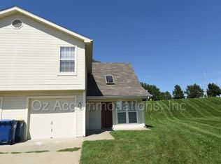 832 Walker Ct, Liberty, MO 64068