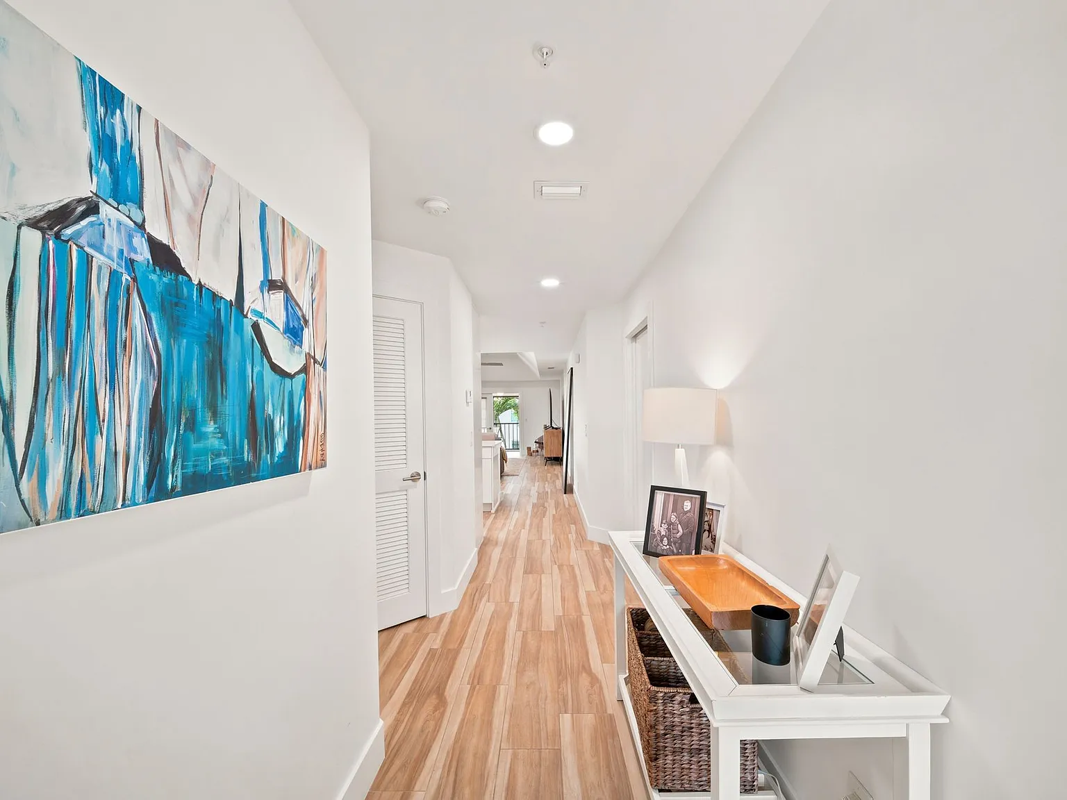 3 bed, 1365 sqft, $15,000 — Photo 3