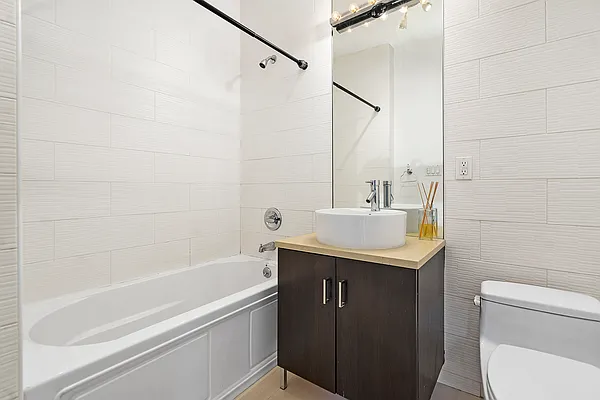 Rented by ONE ELEAZAR LLC | media 11