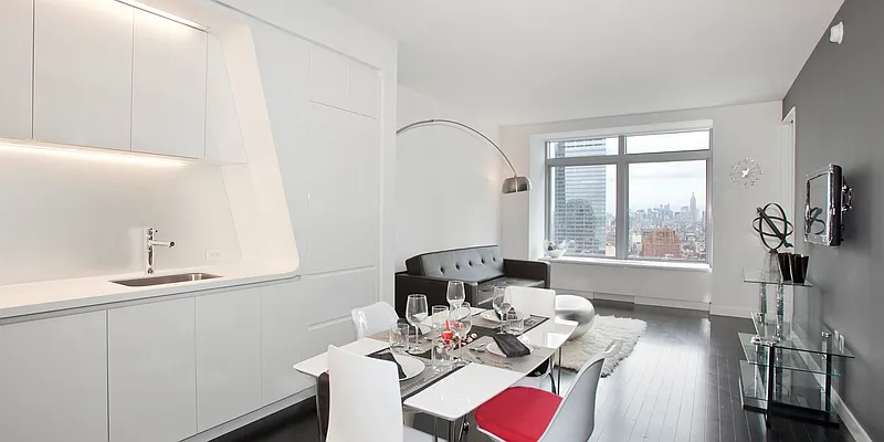 Sold by Corcoran | media 2