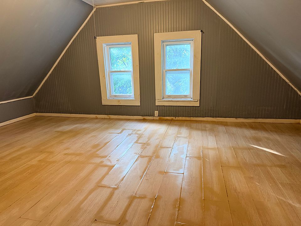 1st image of 119 Gilbert St