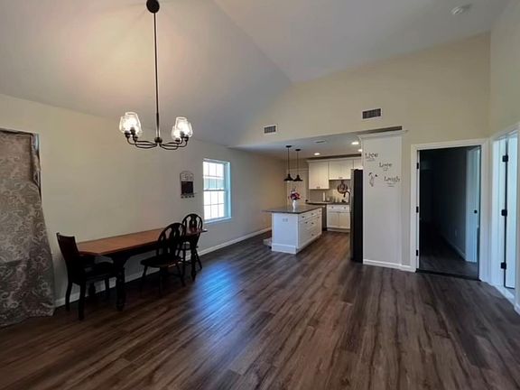 2nd image of 118 Plains Rd #2