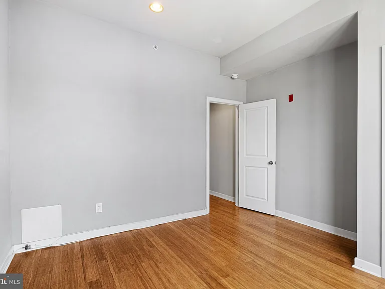 616 S 4th St #2R — Photo 7