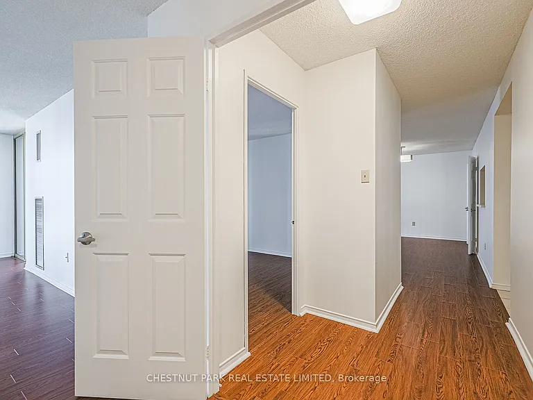 131 Beecroft Rd #1504 — Photo 29