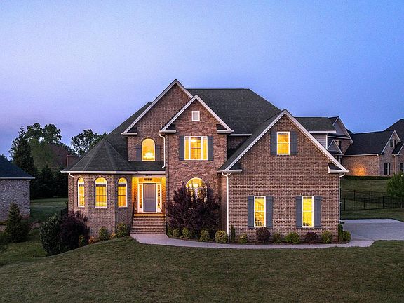 5th image of 2220 Colby Dr