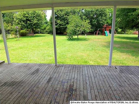 4th image of 10261 Langston Dr