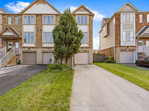 2nd image of 15 Hemlock Way