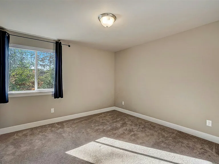 4240 Overlook Ct — Photo 16