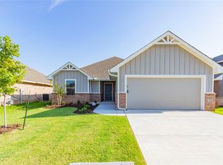 12321 SW 31st St, Yukon, OK 73099
