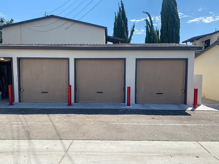 455 W Valencia Dr #D — Photo 20