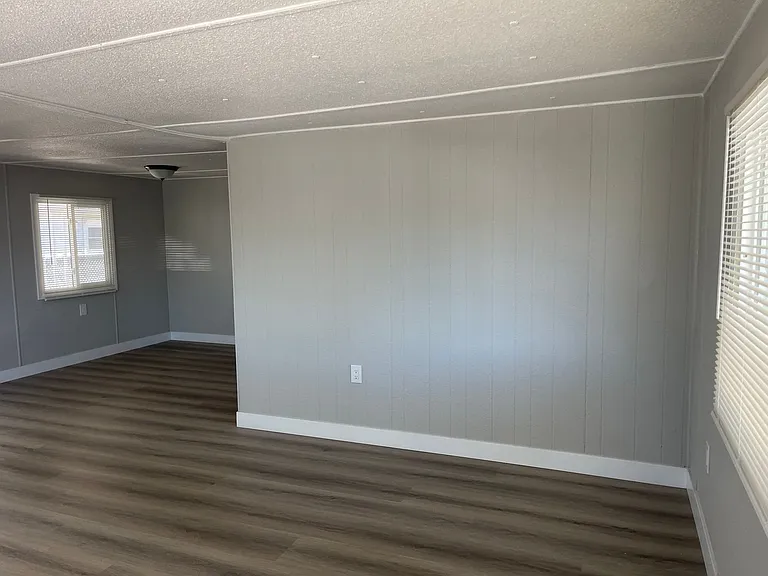 44099 D St — Photo 10