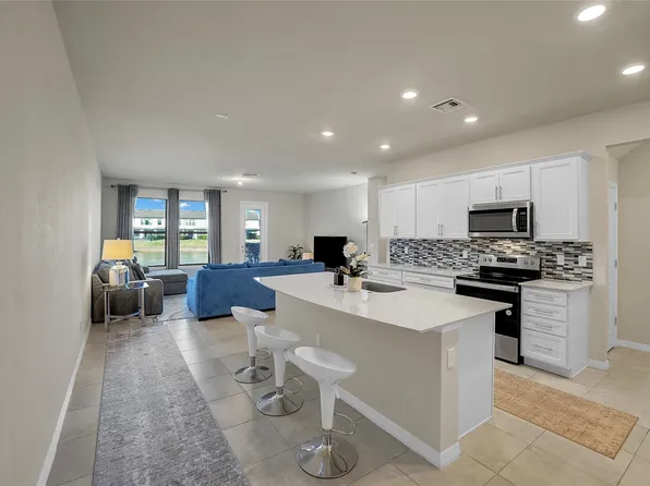 2293 S Appleton Circle, Oakland Park, FL 33309