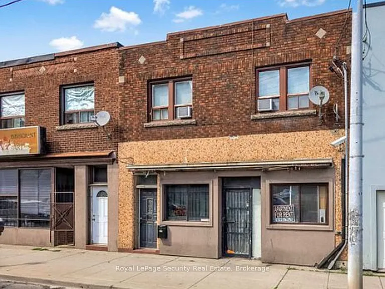 691 Barton St E — Photo 2