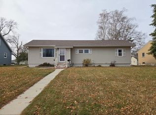 904 15th St S, Benson, MN 56215