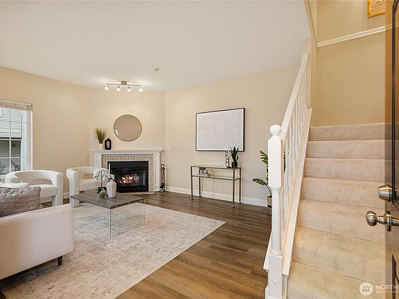 5th image of 10909 Avondale Road NE #P161