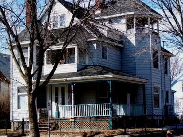 705 4th St E, Saint Paul, MN 55106