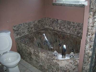5th image of 1810 W 31 1/2 St