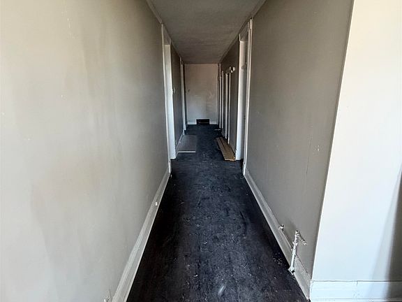 2nd image of 889 S Willett St