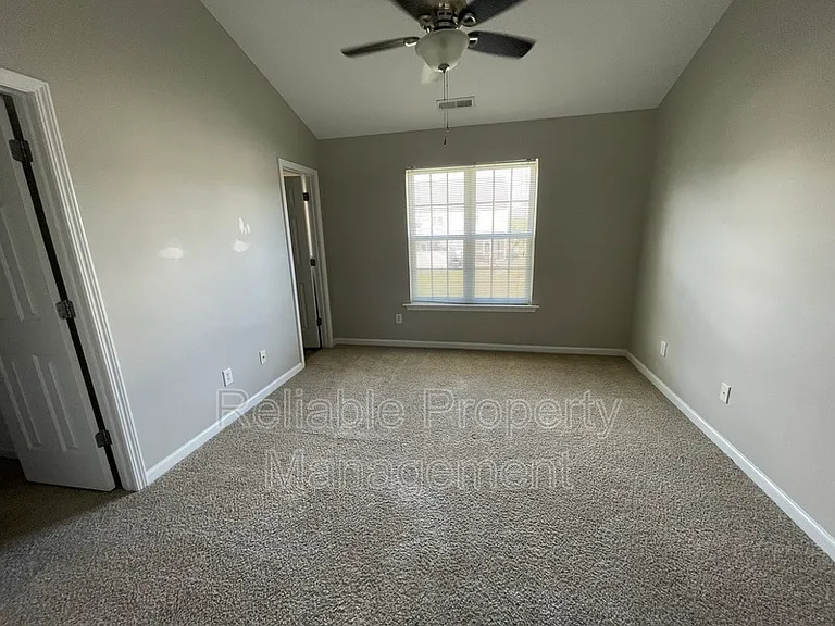 132 Winslow Ln — Photo 7