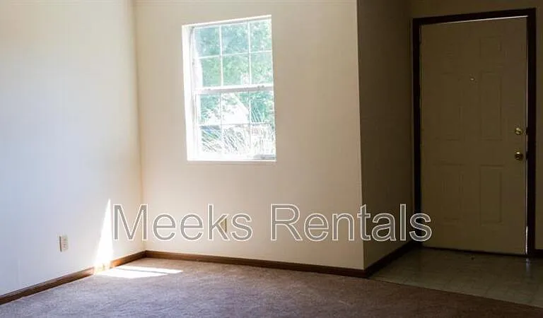 101 Boncarbo Ln #101 — Photo 4