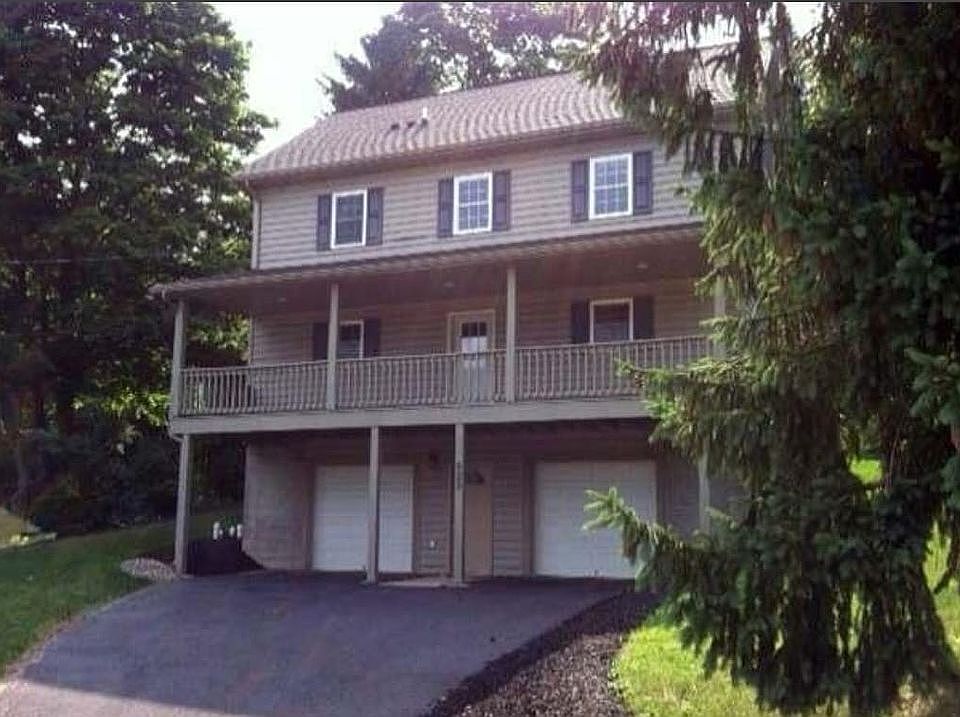 1st image of 823 Thompson St