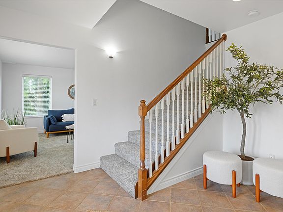 4th image of 4311 Sahara Dr