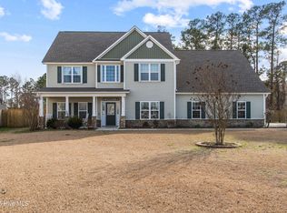 116 Coles Farm Dr, Jacksonville, NC 28546