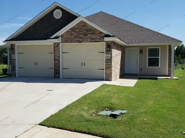 2127 Ingalls Ln #A, Alma, AR 72921