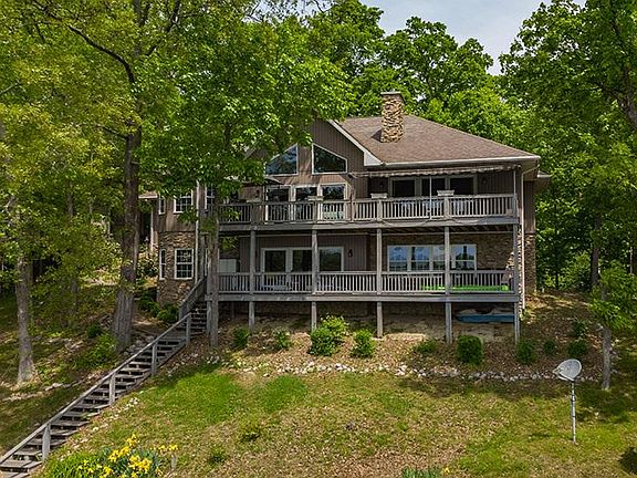 2nd image of 9590 Overlook Dr