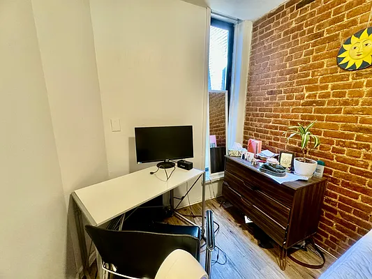 Rented by R New York | media 41