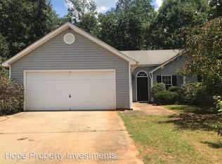 135 Elisabeth Way, Grantville, GA 30220