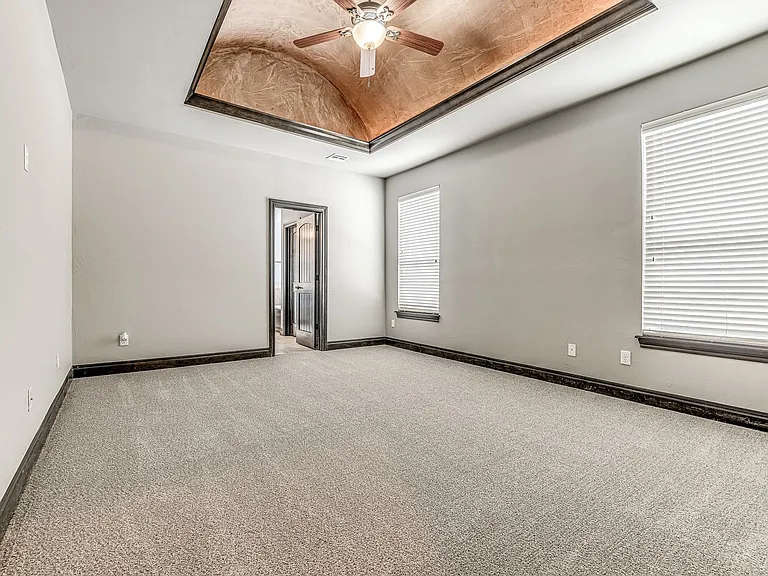 13609 Gentry Dr — Photo 13