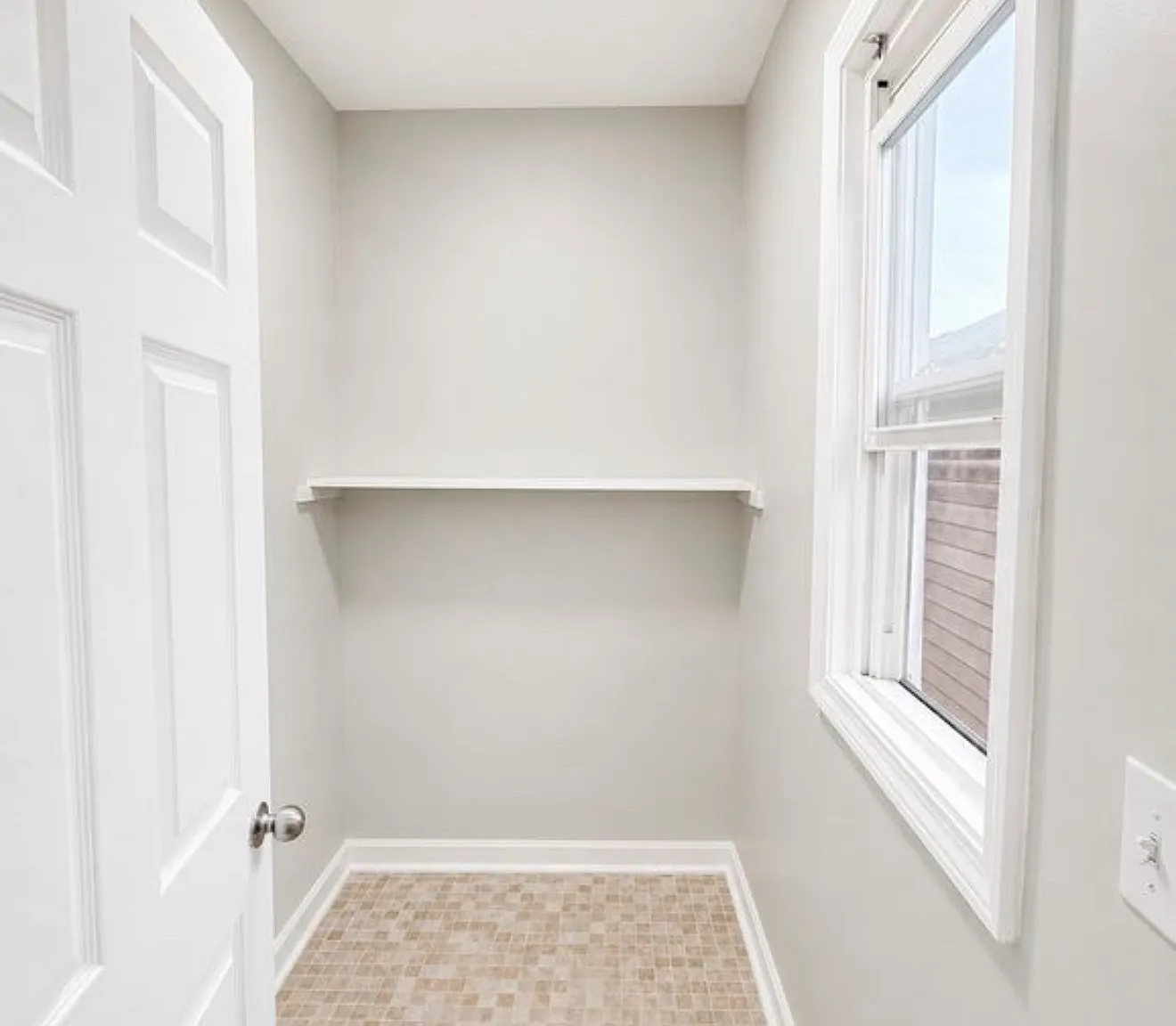 3 bed, $2,200 — Photo 3