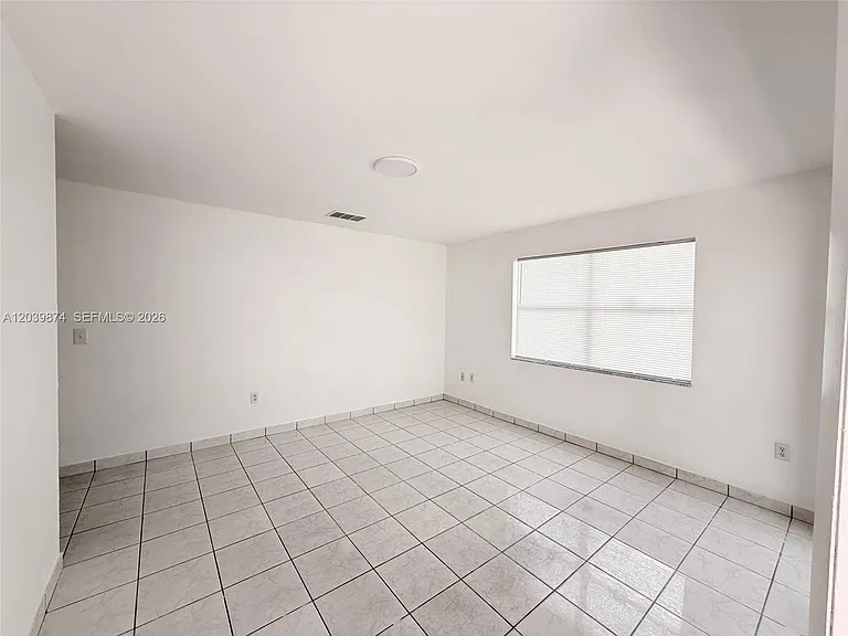 2645 SW 28th Ct #2645 — Photo 7