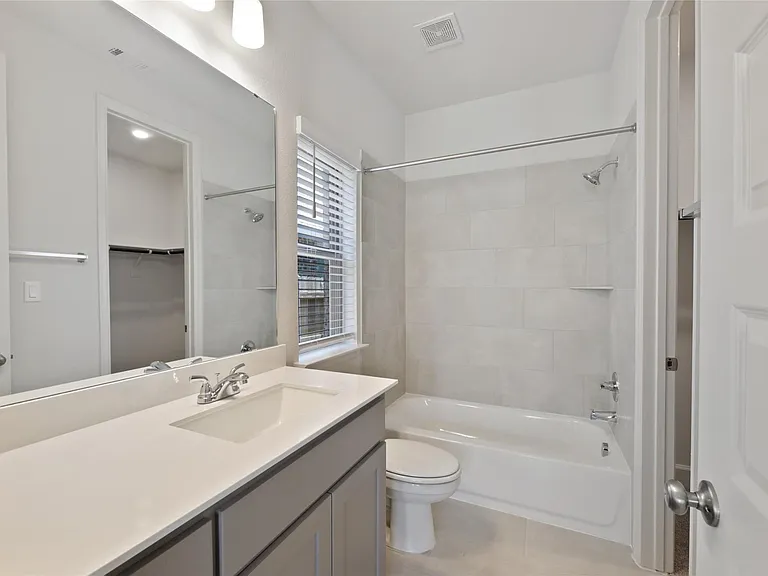 127 Plumbago Loop — Photo 20