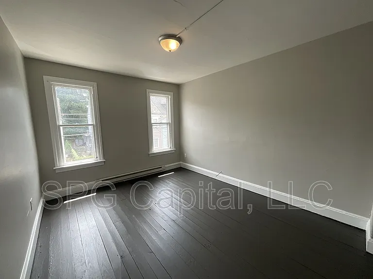 659 W College Ave — Photo 8
