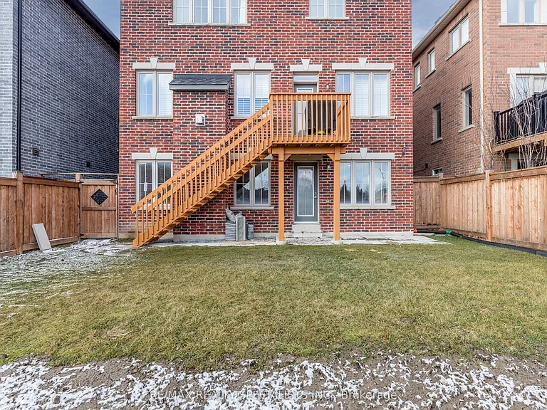 53 Ladder Cres — Photo 36